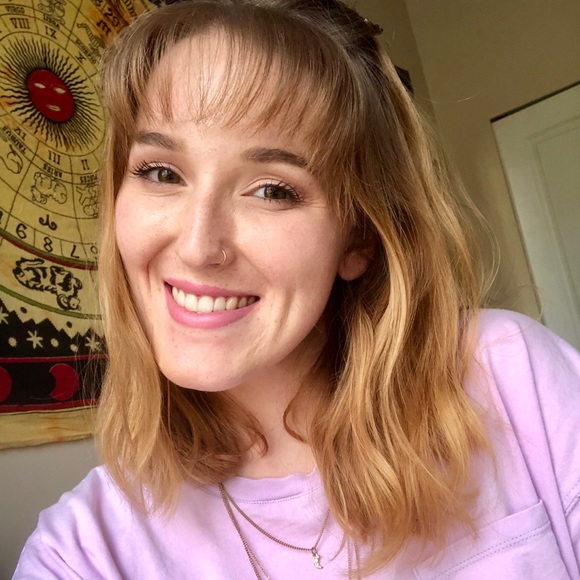 Meet your Posher, Emma - Picture 2 of 4